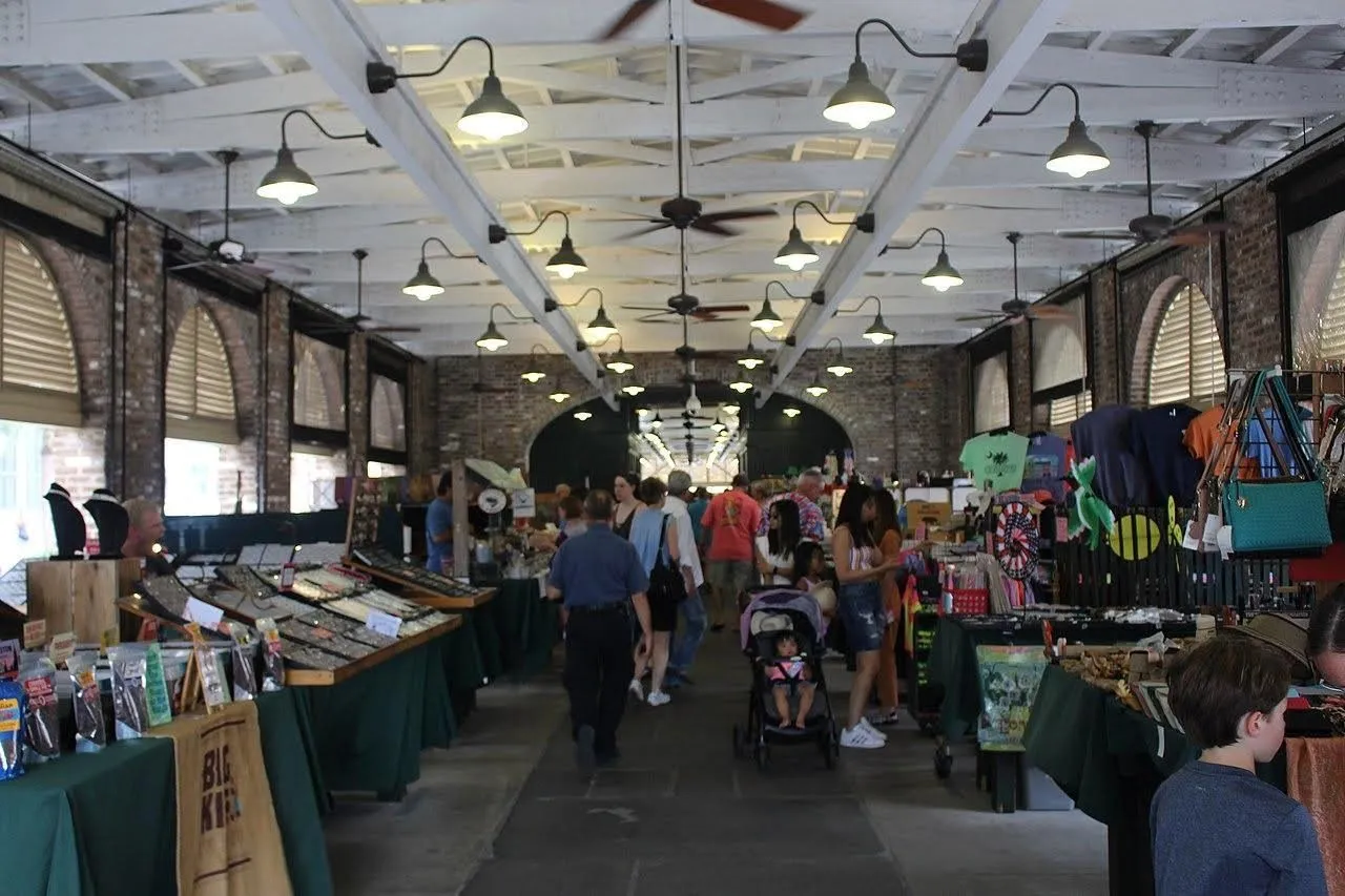 Charleston’s Holiday Hotspot